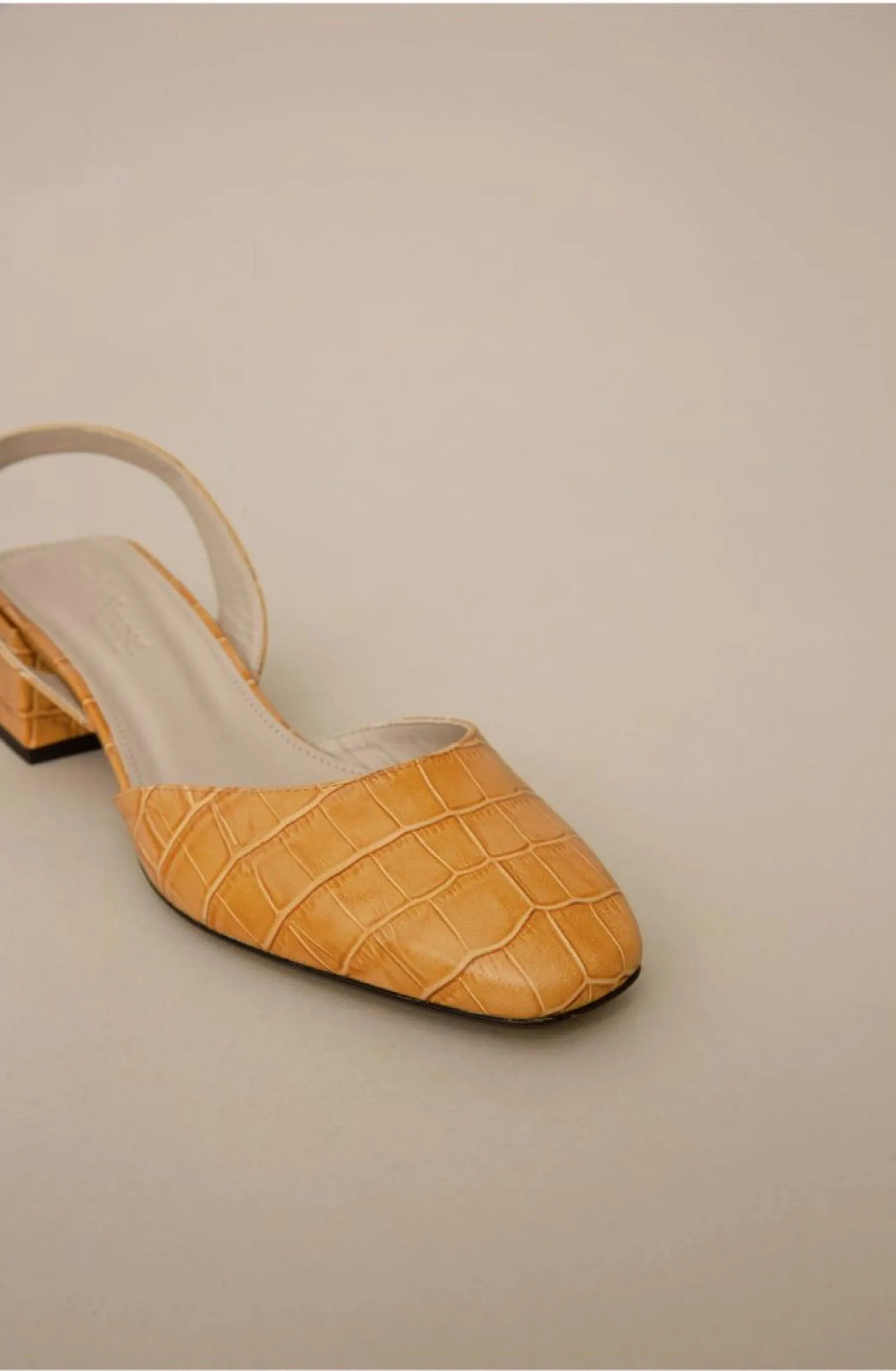 Marta Coco Papaya Heels