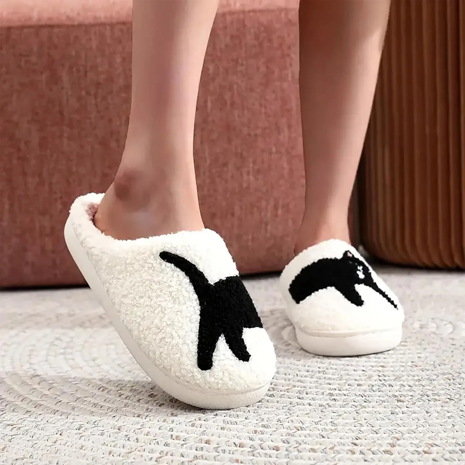 Women's Men's Cute Frog Slippers Fuzzy Memory Foam Kawaii Cartoon Animal Slippers Winter Warm Fluffy Shoes
